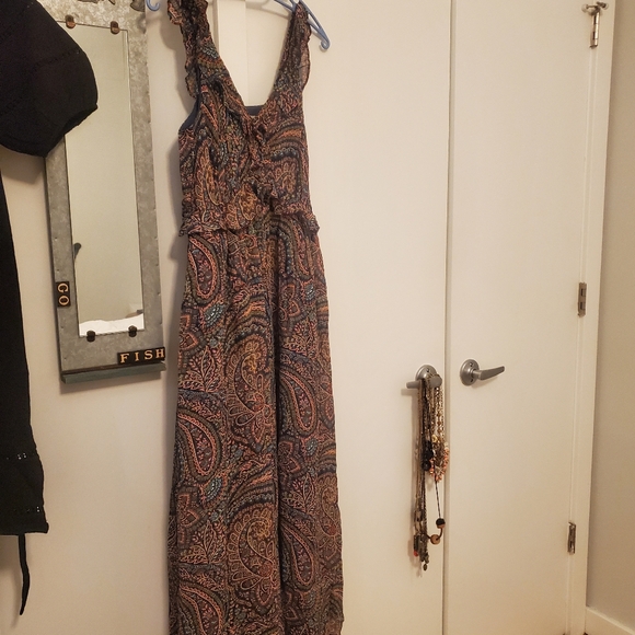 Tie-Back Ruffled Maxi Dress - Picture 7 of 9